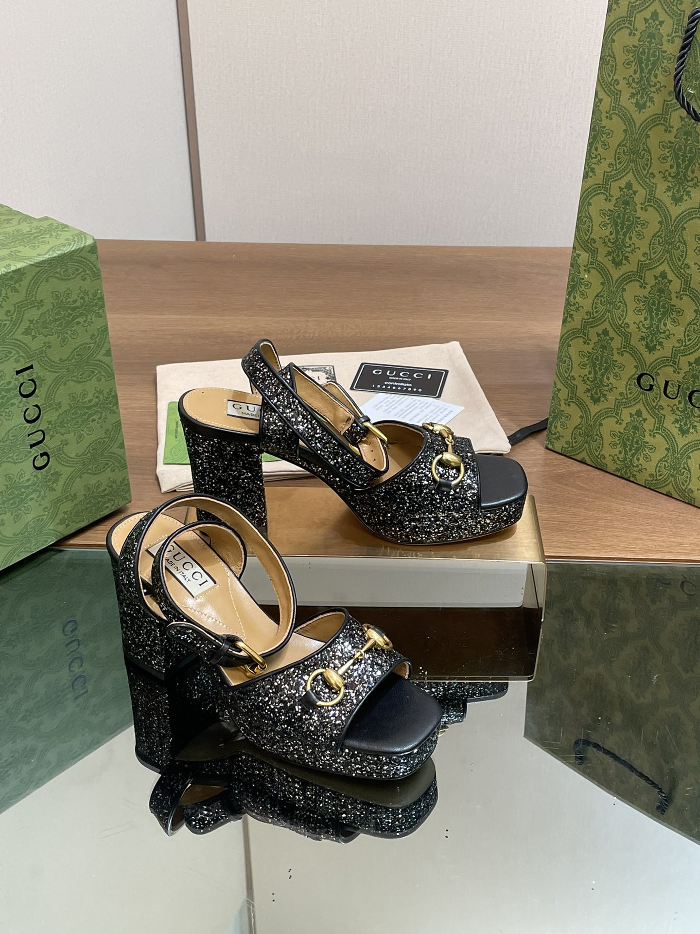UA GUCCI HORSEBIT PLATFORM SANDAL