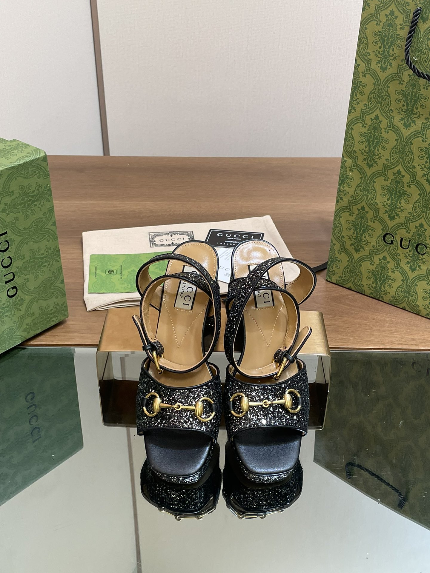 UA GUCCI HORSEBIT PLATFORM SANDAL