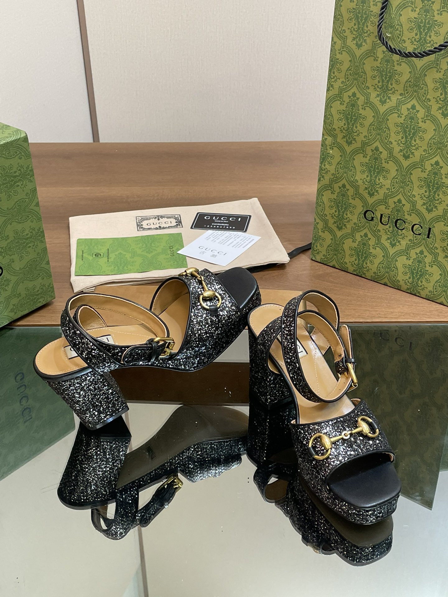 UA GUCCI HORSEBIT PLATFORM SANDAL