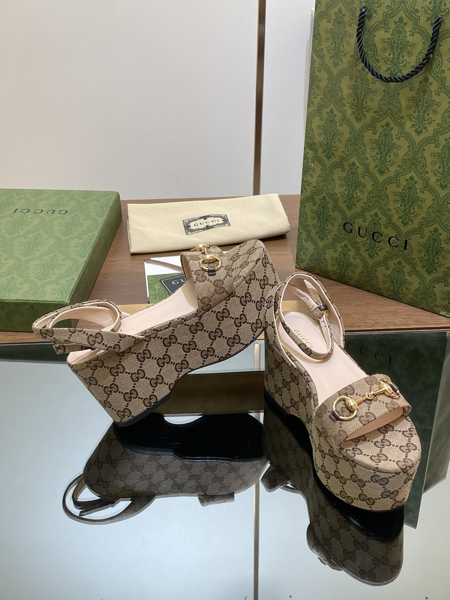 UA GUCCI WOMEN