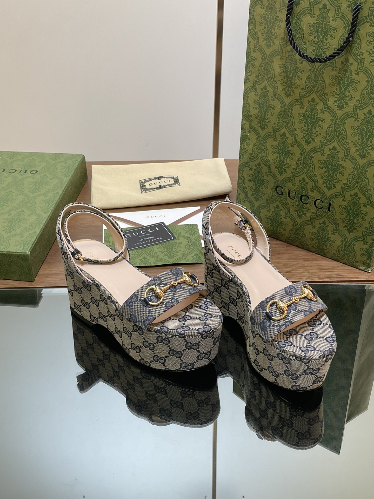 UA GUCCI WOMEN