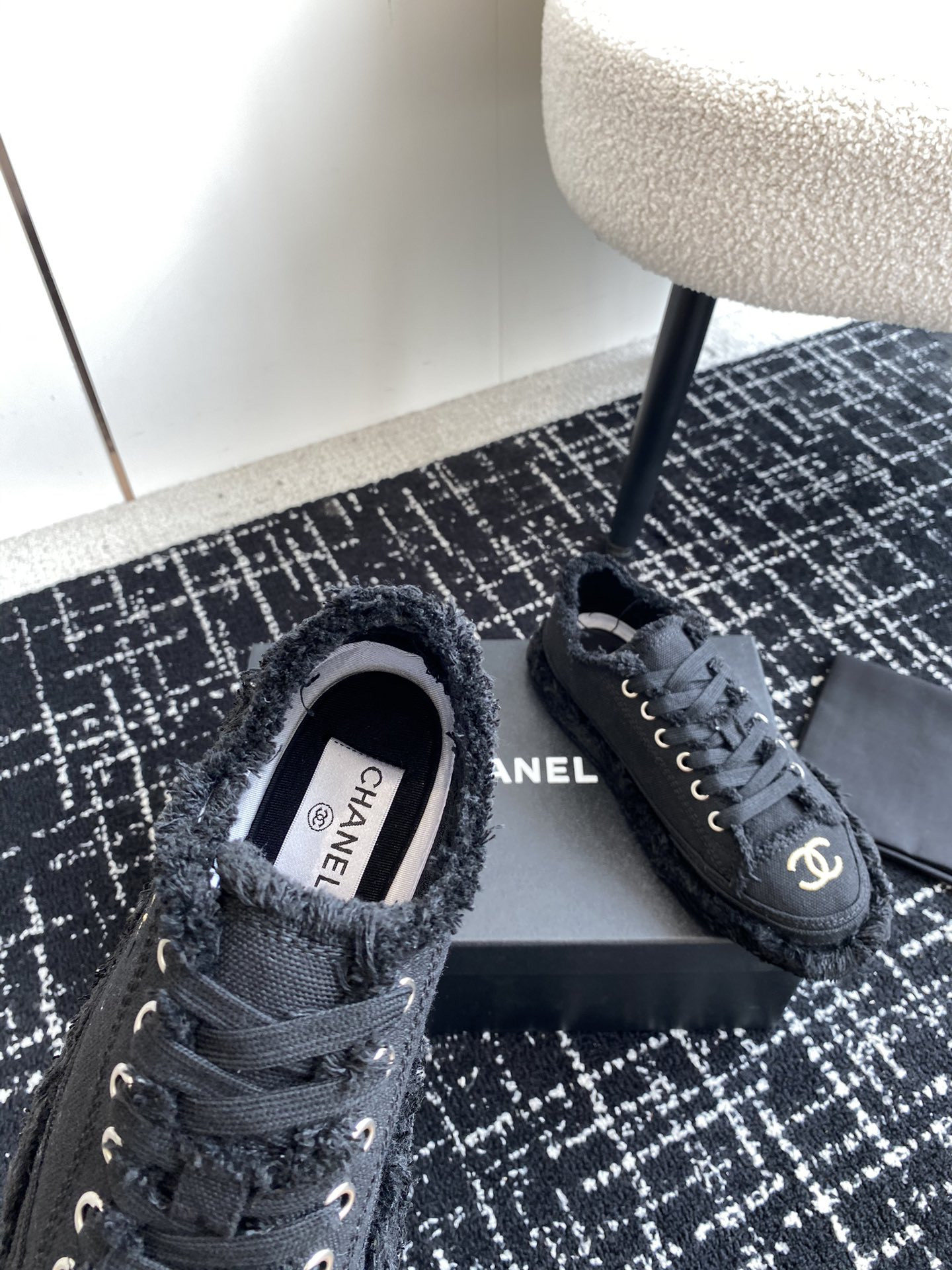 UA CHANEL SNEAKER