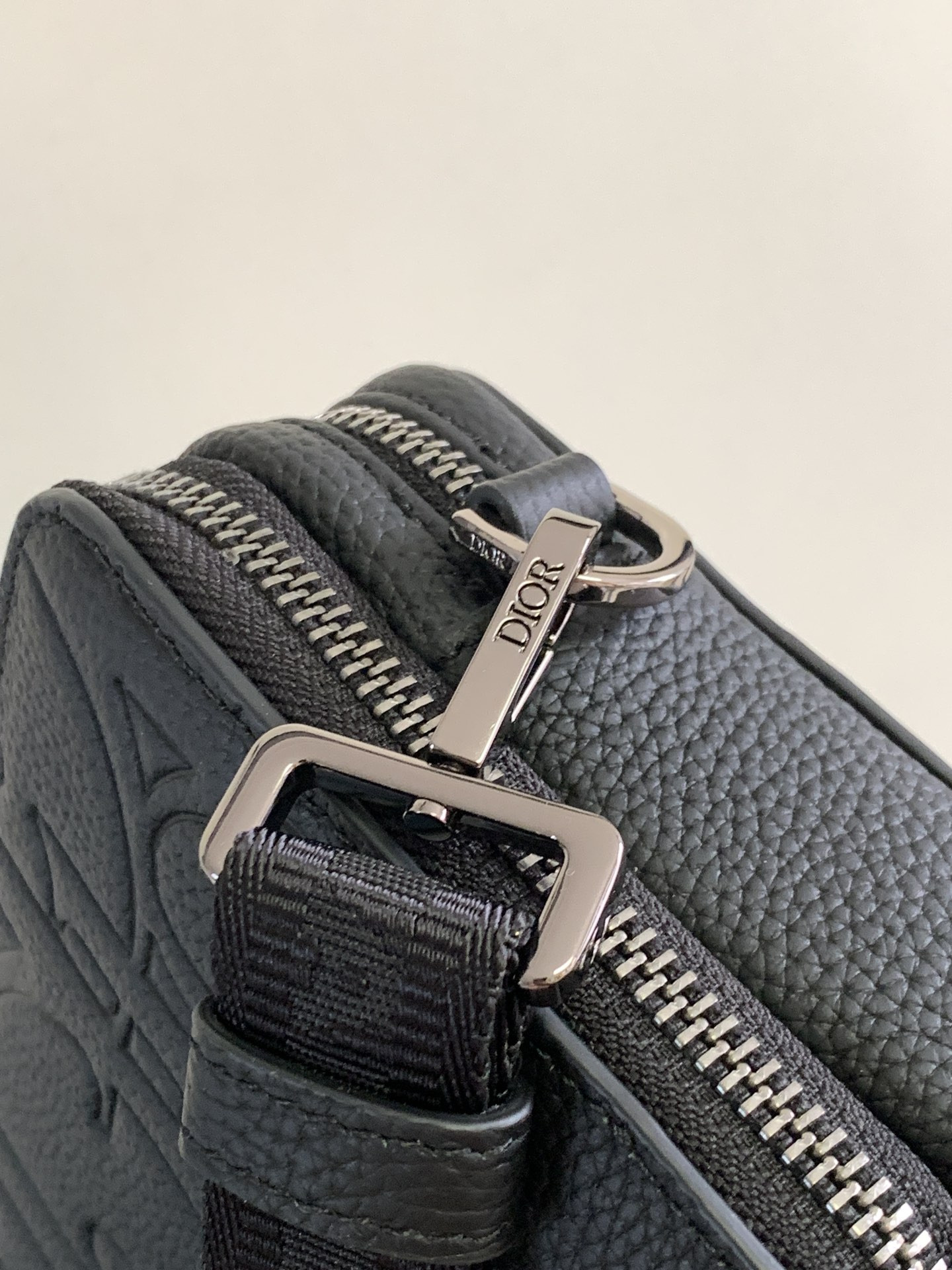 Dior Zipped Pouch with Strap Black Dior Gravity Leather 17 x 12.5 x 6 cm