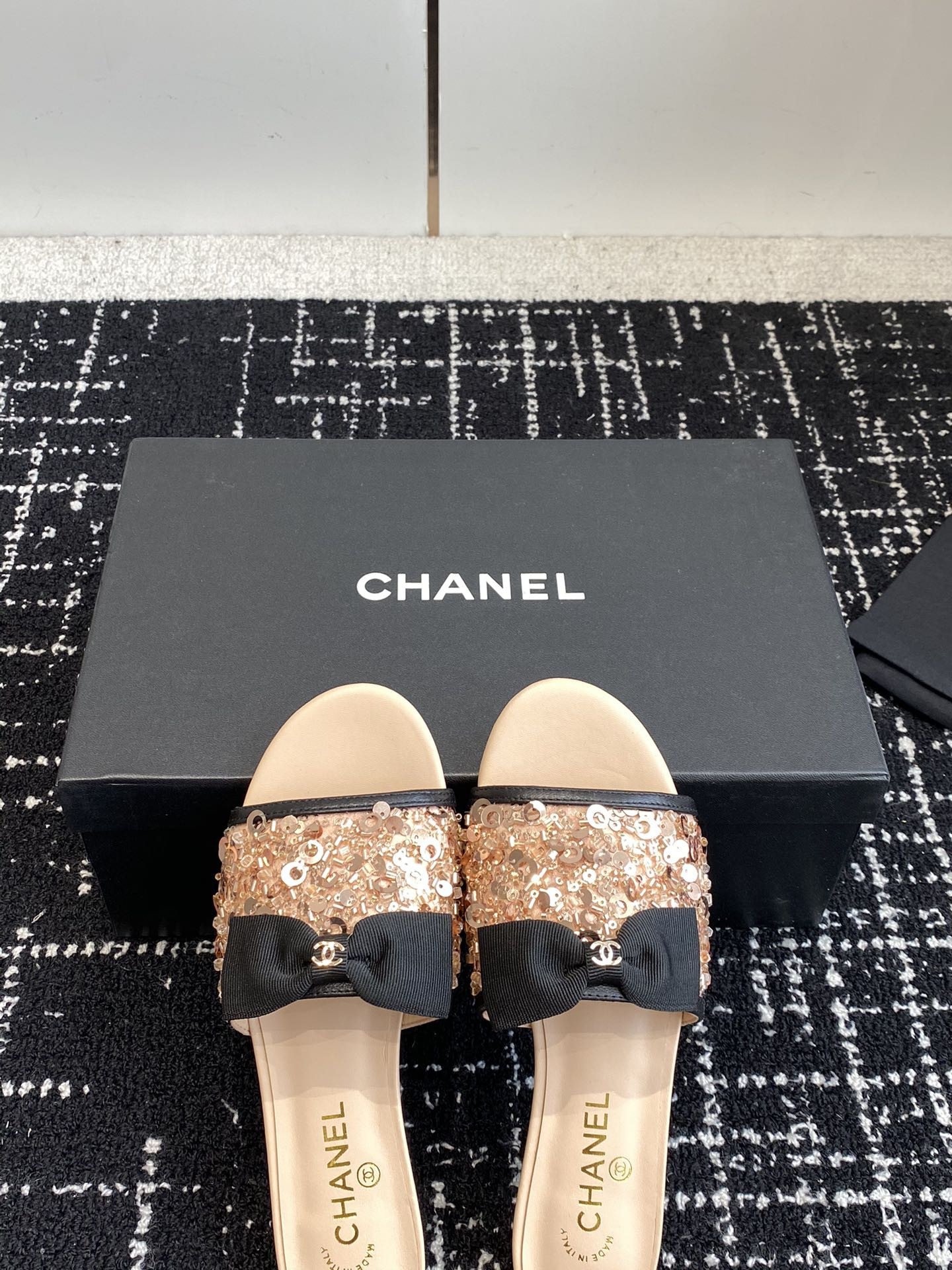 UA CHANEL WOMEN