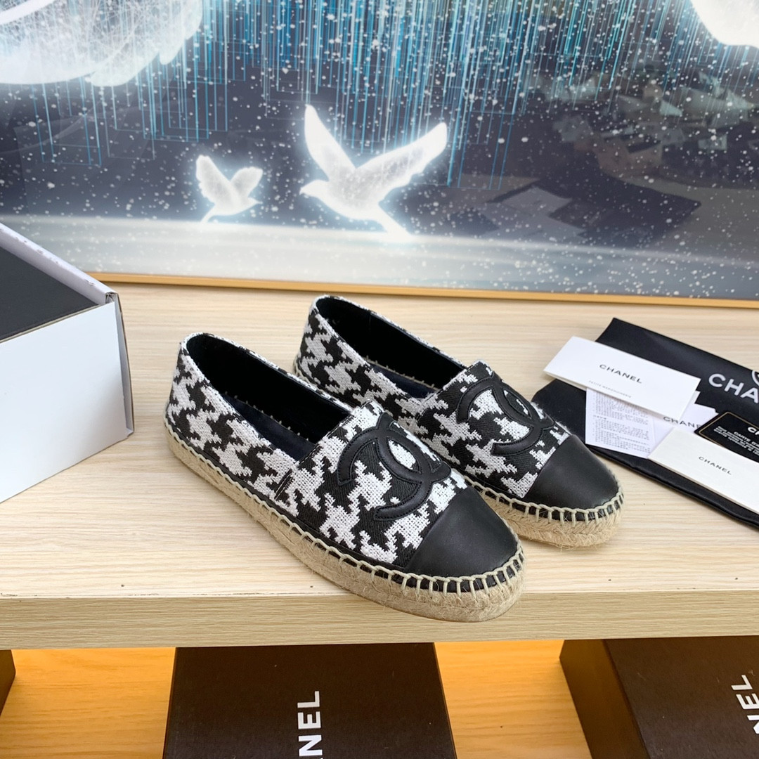 UA CHANEL ESPADRILLES