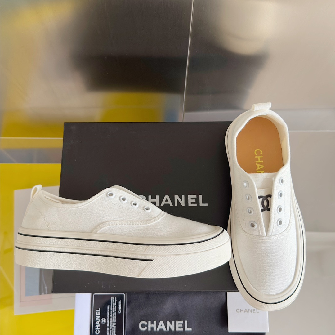 UA CHANEL SNEAKER