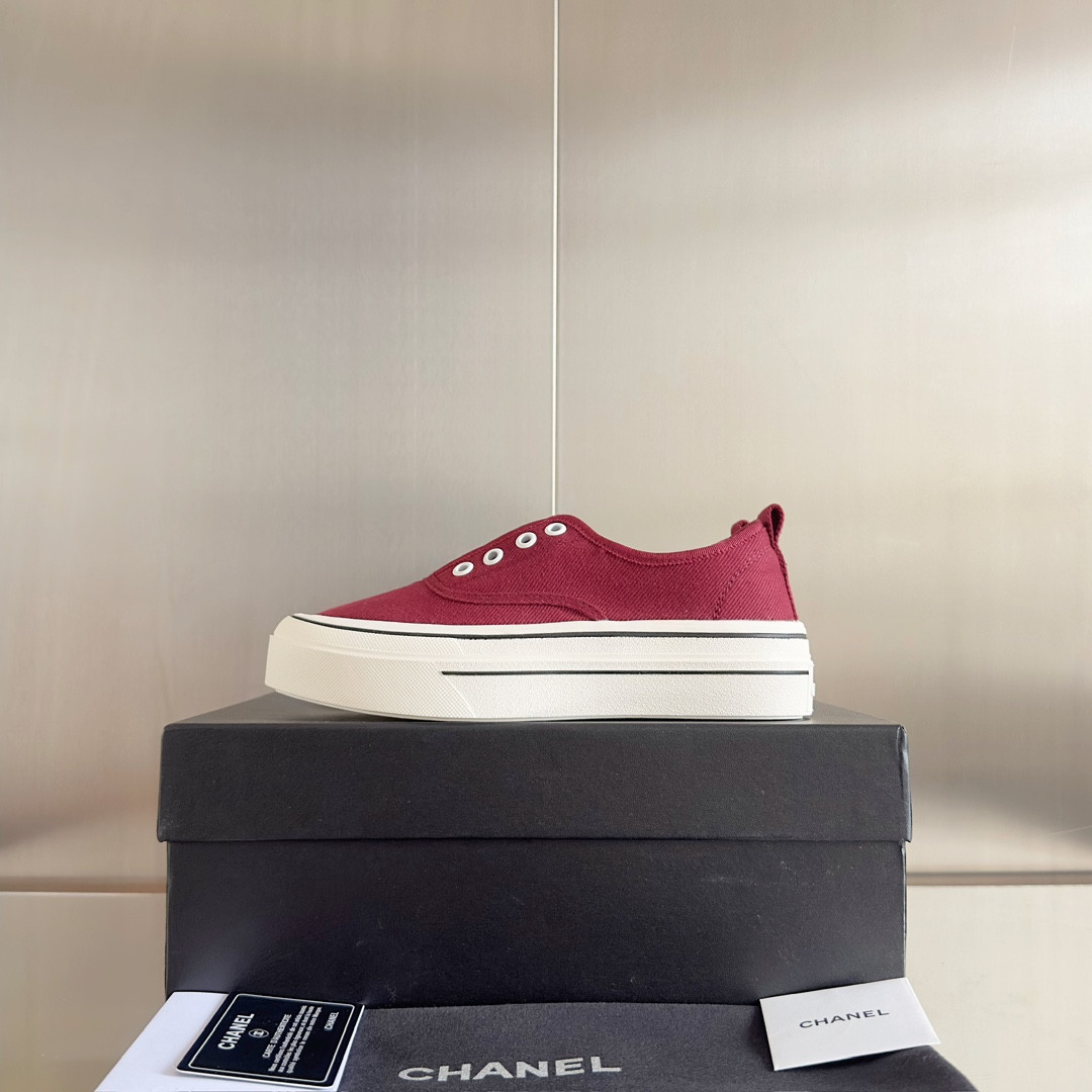 UA CHANEL SNEAKER
