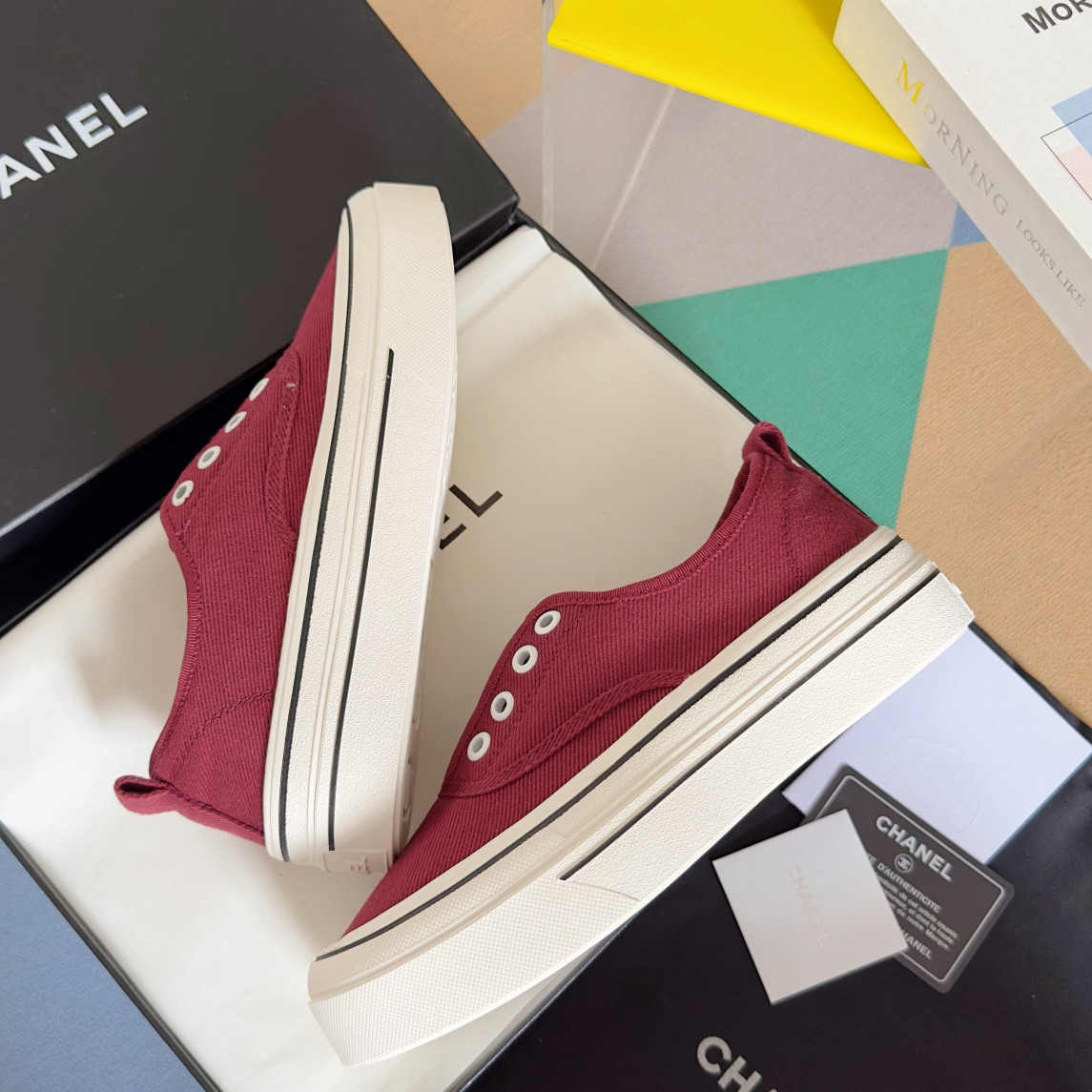UA CHANEL SNEAKER