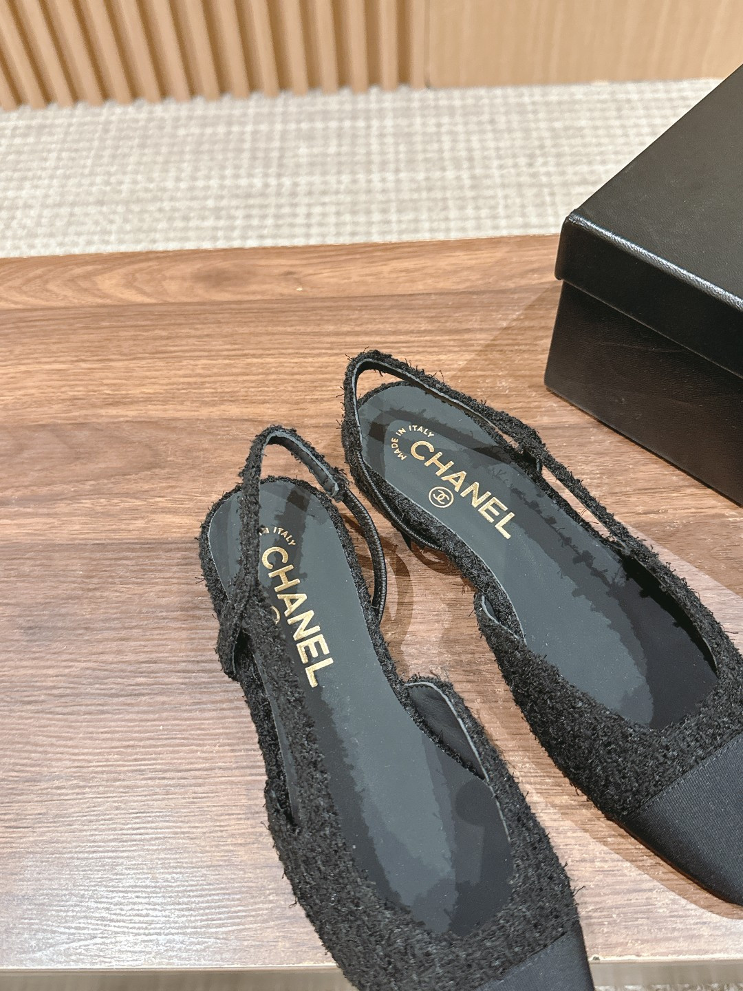 UA CHANEL SLINGBACKS FLAT