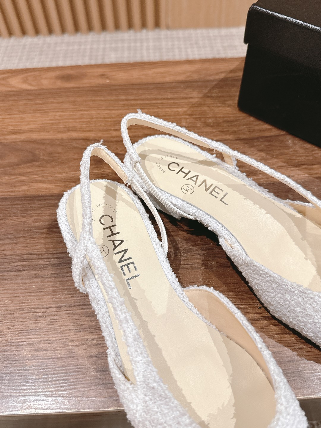 UA CHANEL SLINGBACKS FLAT