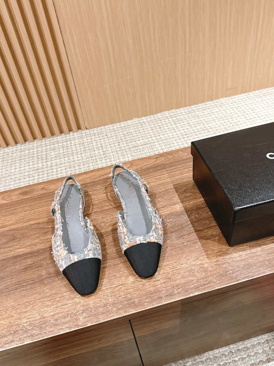 UA CHANEL SLINGBACKS FLAT