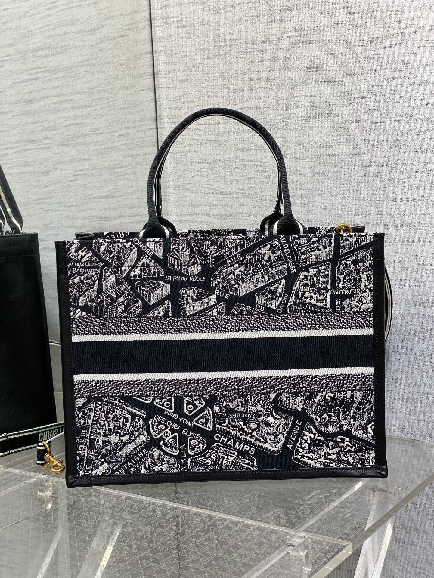 Dior Medium Dior Book Tote Black and White Plan de Paris Embroidery 36 x 27.5 x 16.5 cm