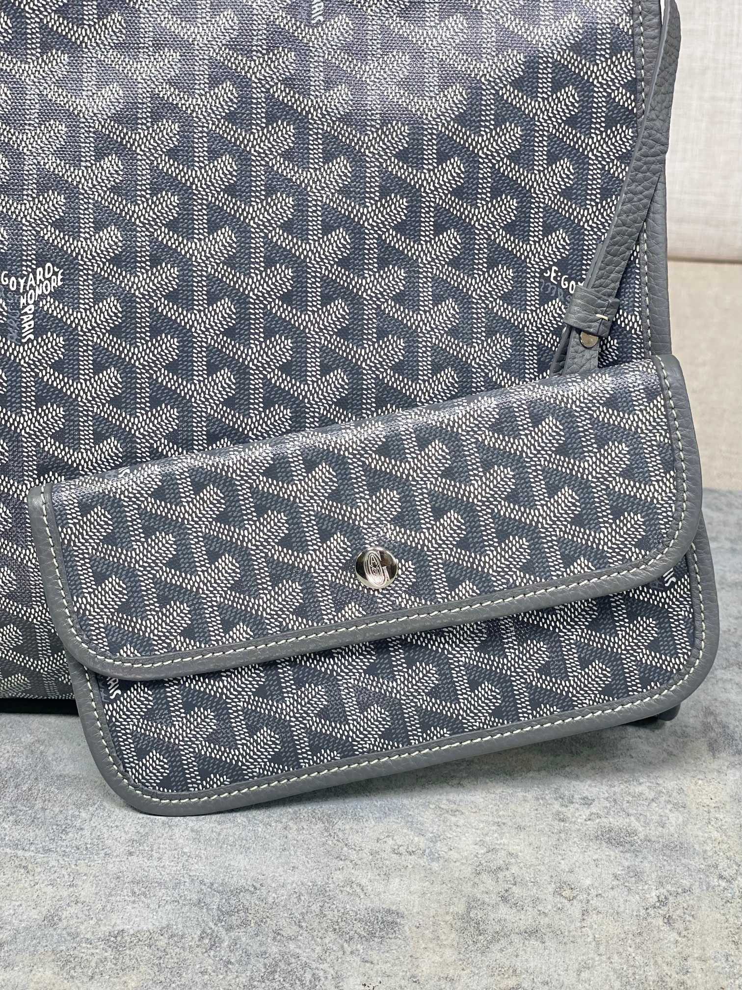 Goyard Chic du Chien 41x30x16.5cm