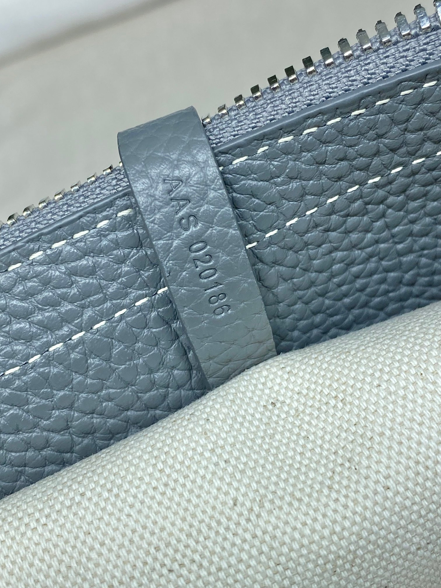 Goyard Chic du Chien 41x30x16.5cm