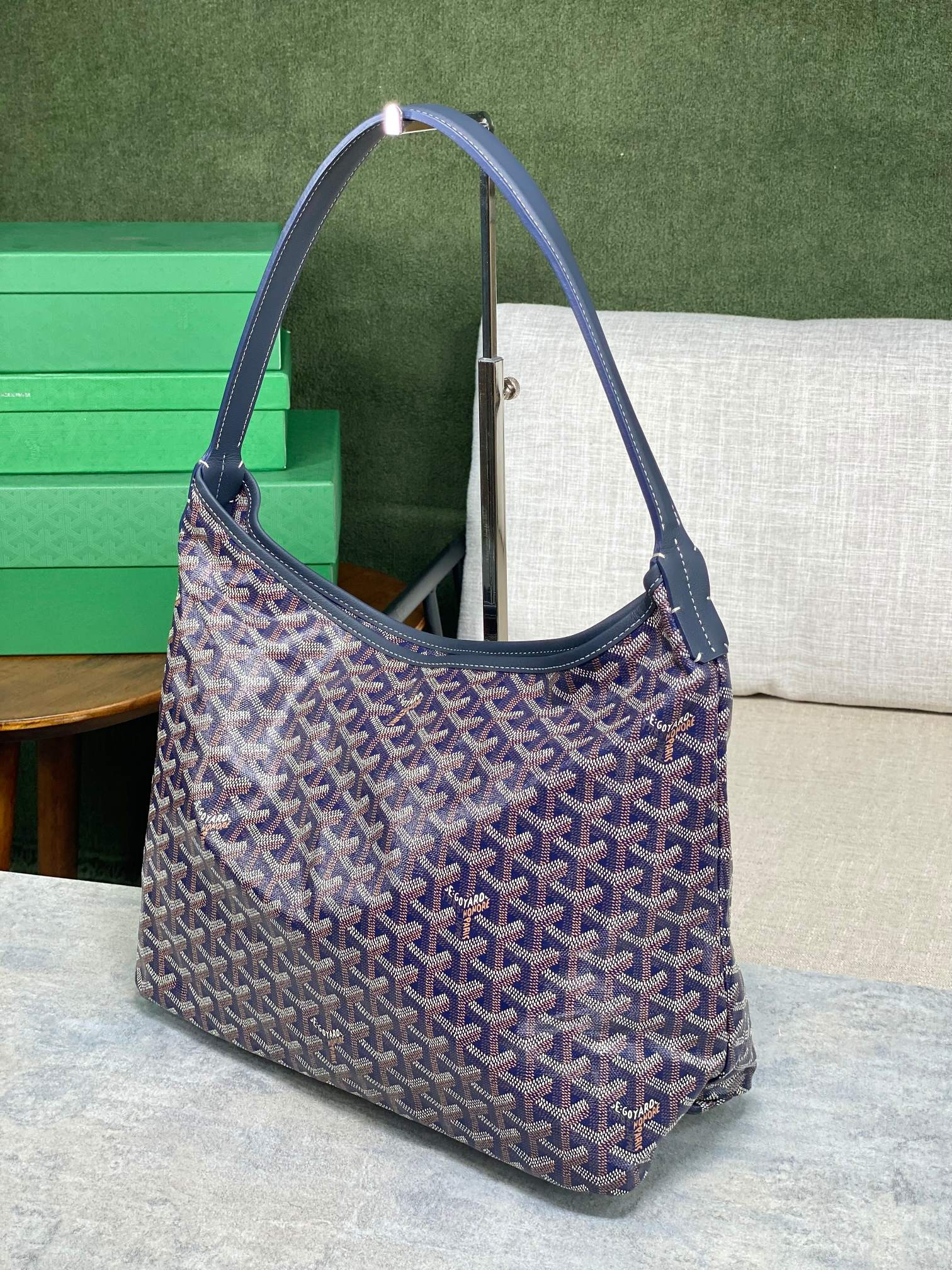 Goyard BOHEME HoBo 27 cm x 15 cm x 42 cm