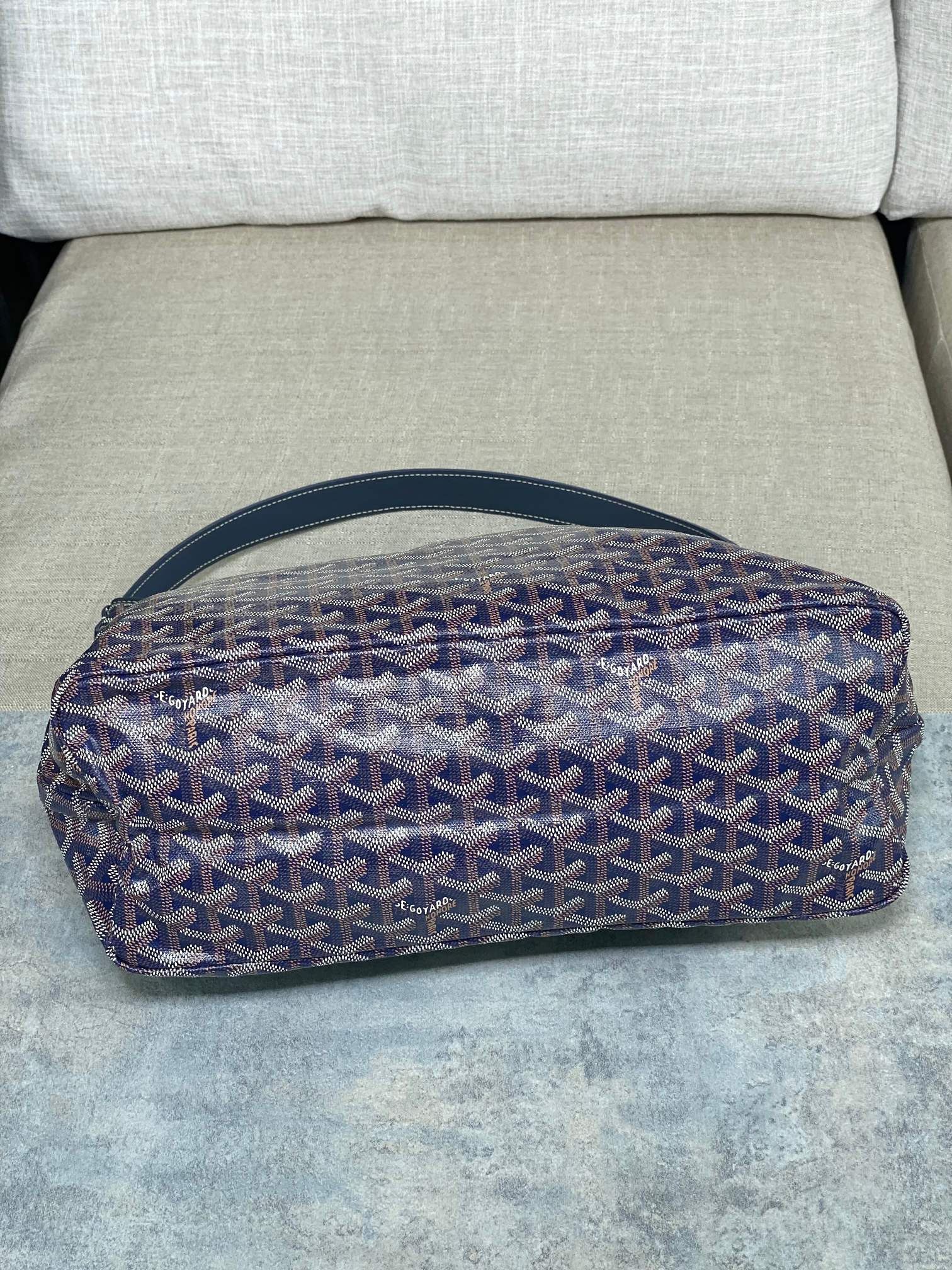 Goyard BOHEME HoBo 27 cm x 15 cm x 42 cm