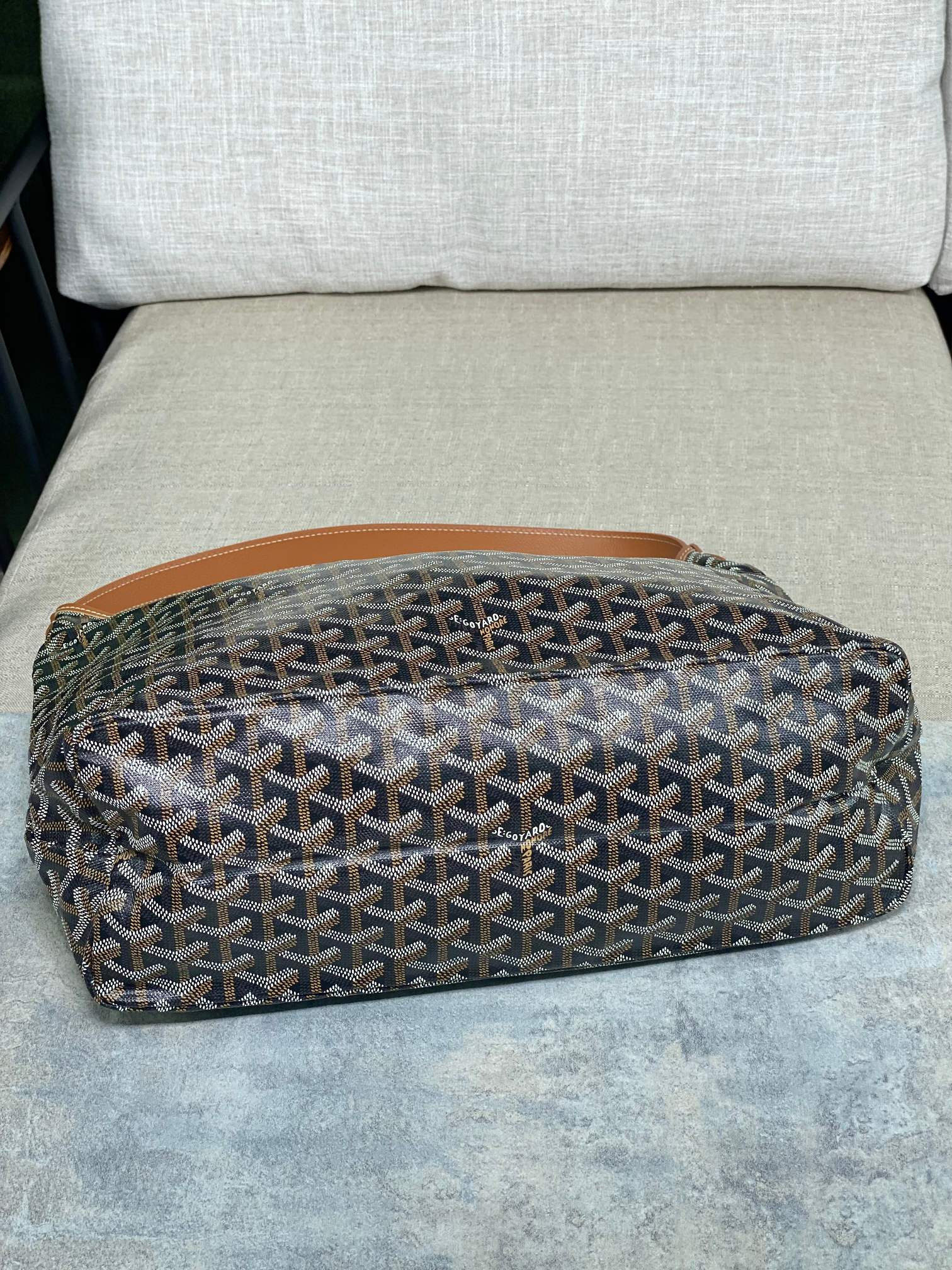 Goyard BOHEME HoBo 27 cm x 15 cm x 42 cm