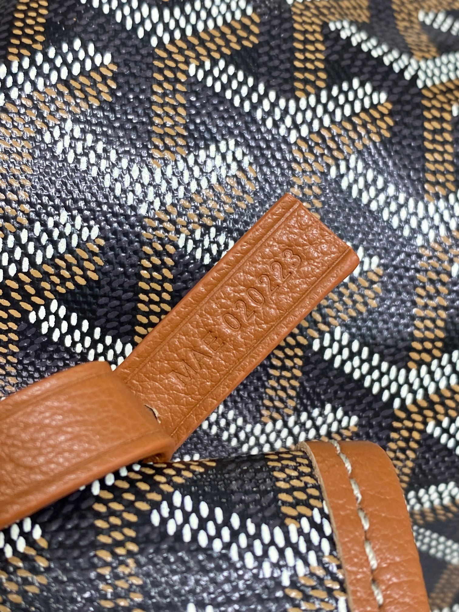 Goyard BOHEME HoBo 27 cm x 15 cm x 42 cm