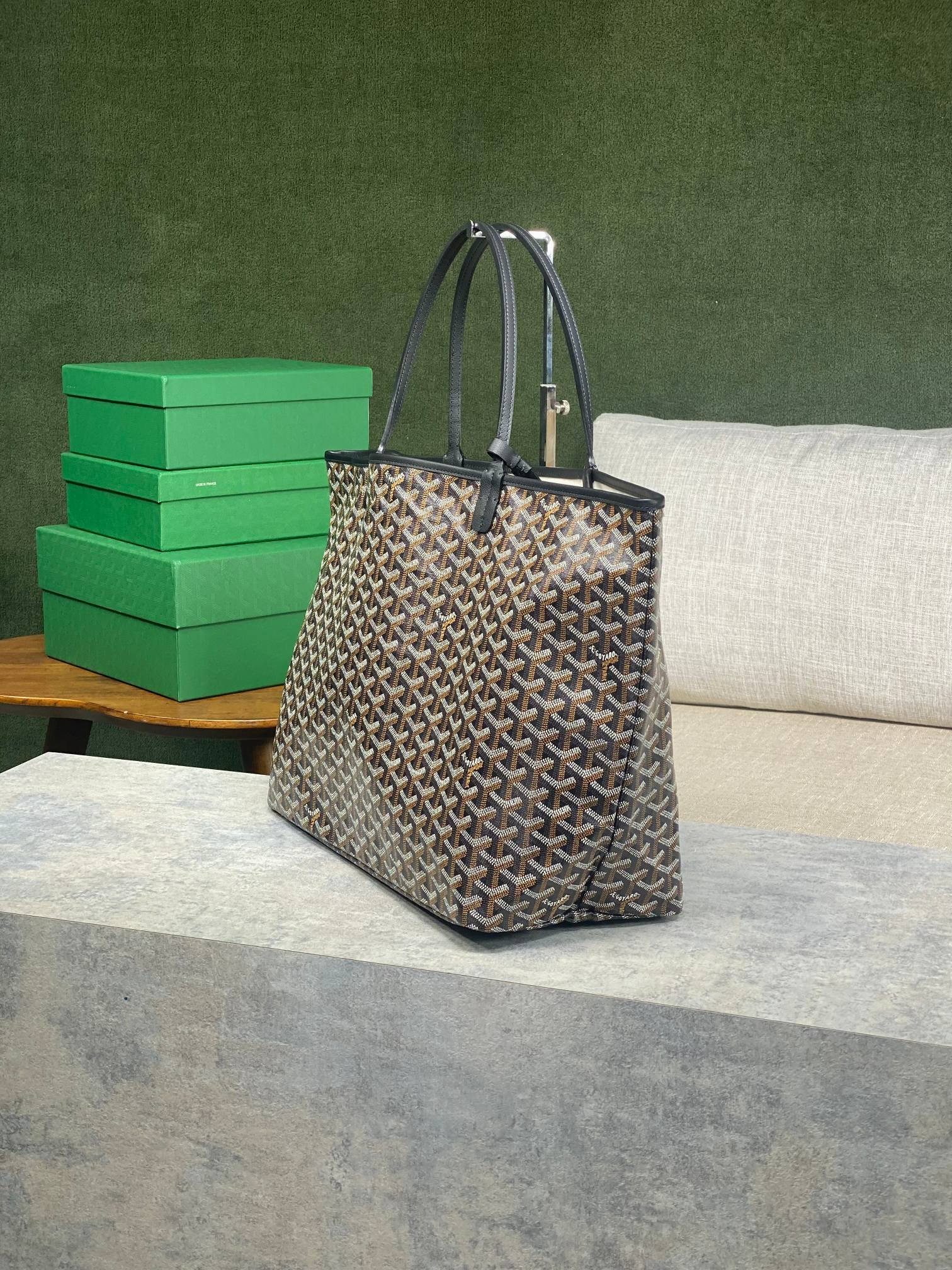 Goyard Saint Louis GM Bag 34 cm x 20 cm x 40 cm
