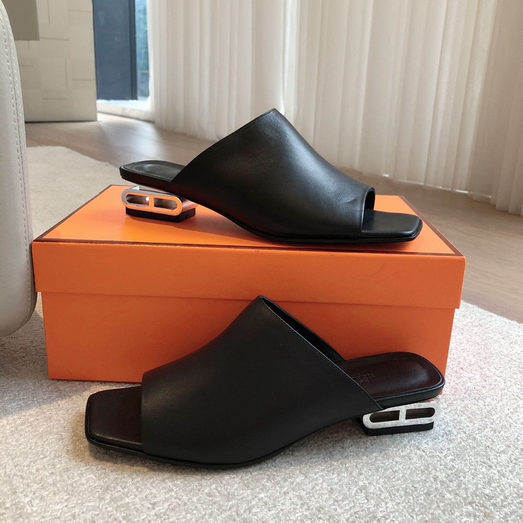 UA Hermès Sandal