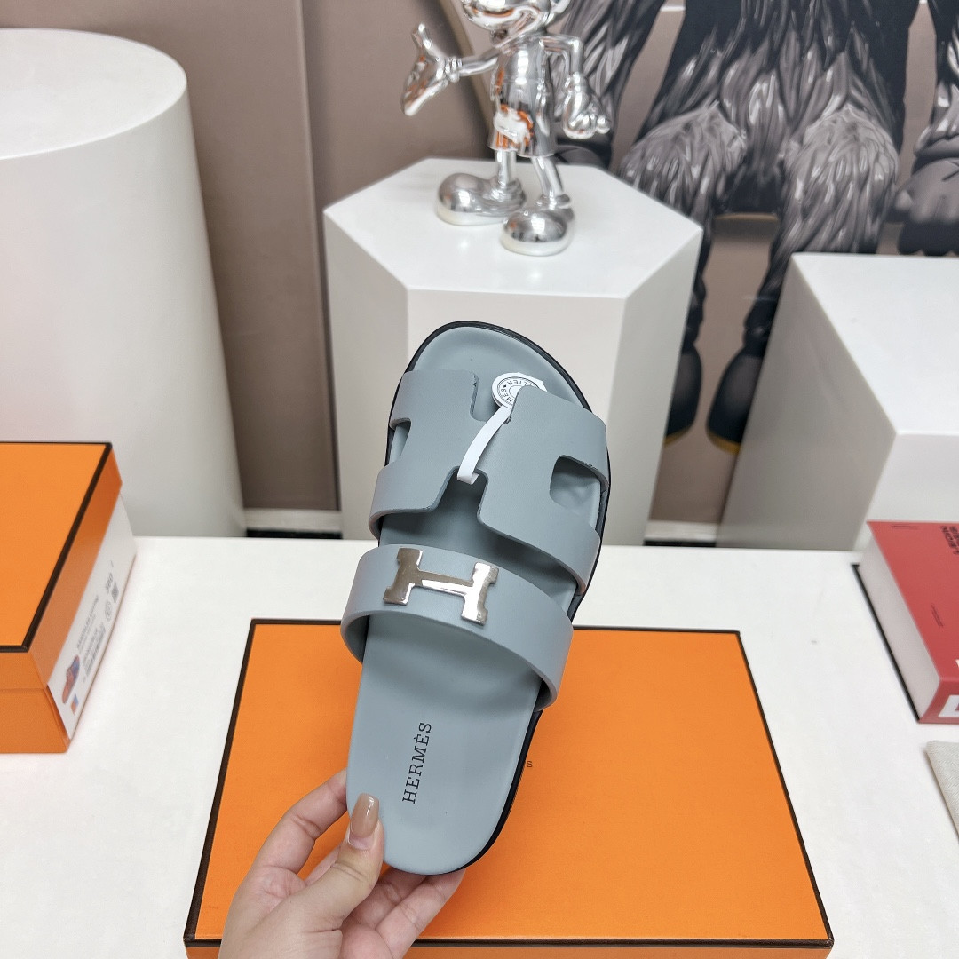 UA Hermès Chypre sandal