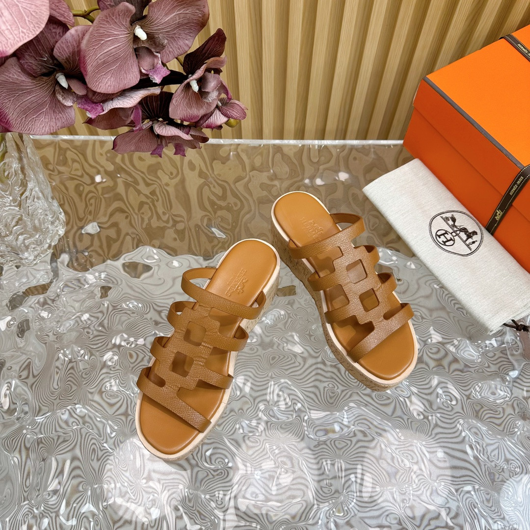 UA Hermès Isabella 30 sandal