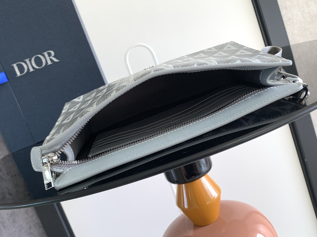 Dior A5 Triangle Pouch 27 x 19.5 x 6 cm