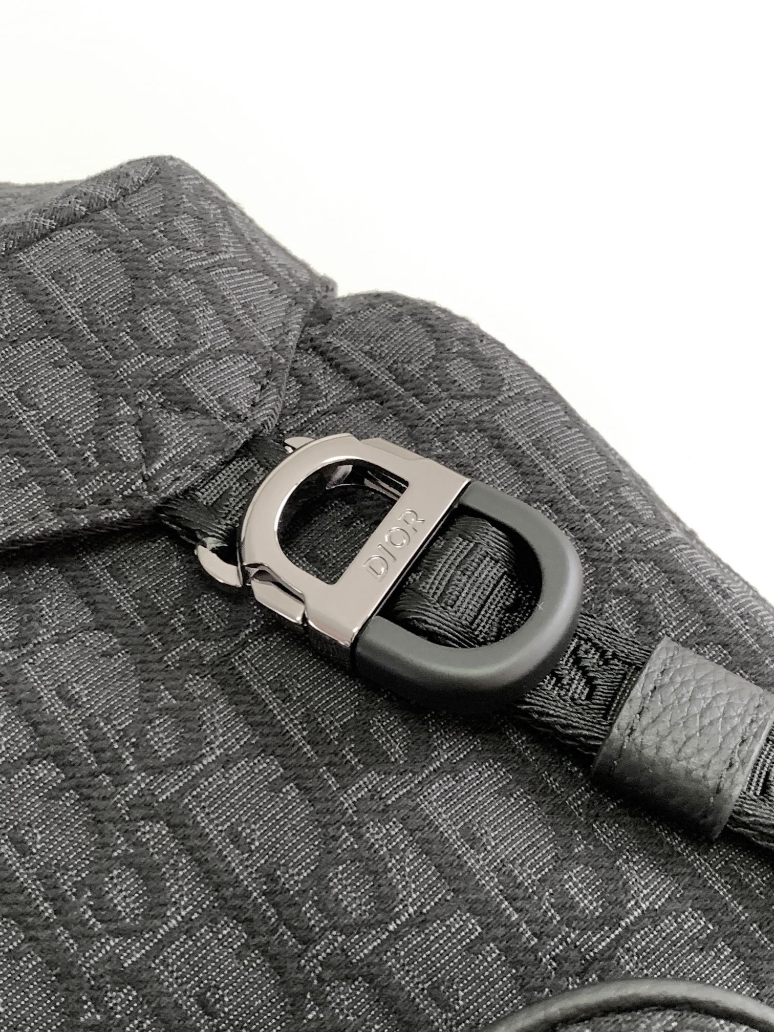 Dior 8 Backpack with Flap Black Dior Oblique Jacquard 31 x 48 x 16.5 cm