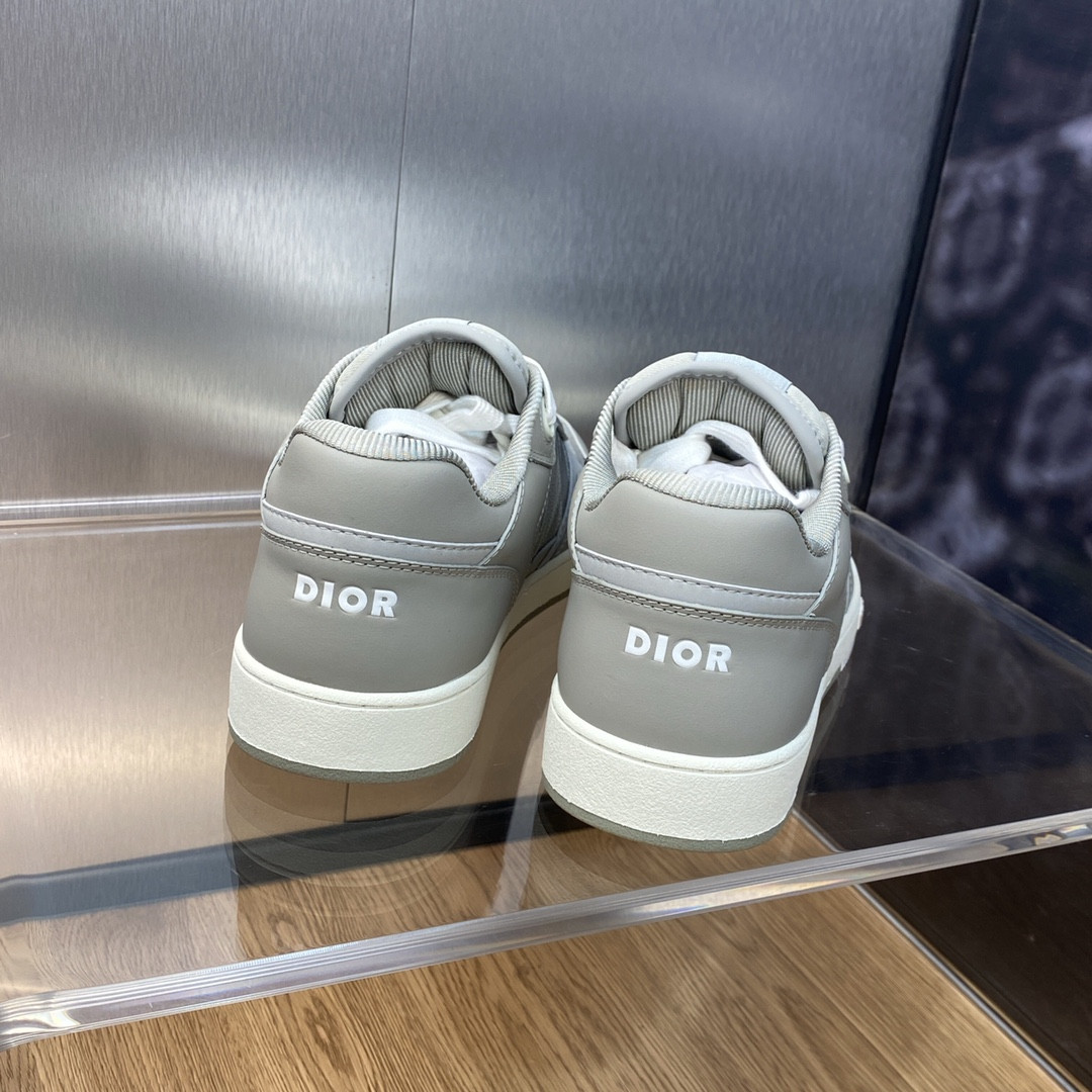 UA Dior B27 Sneaker