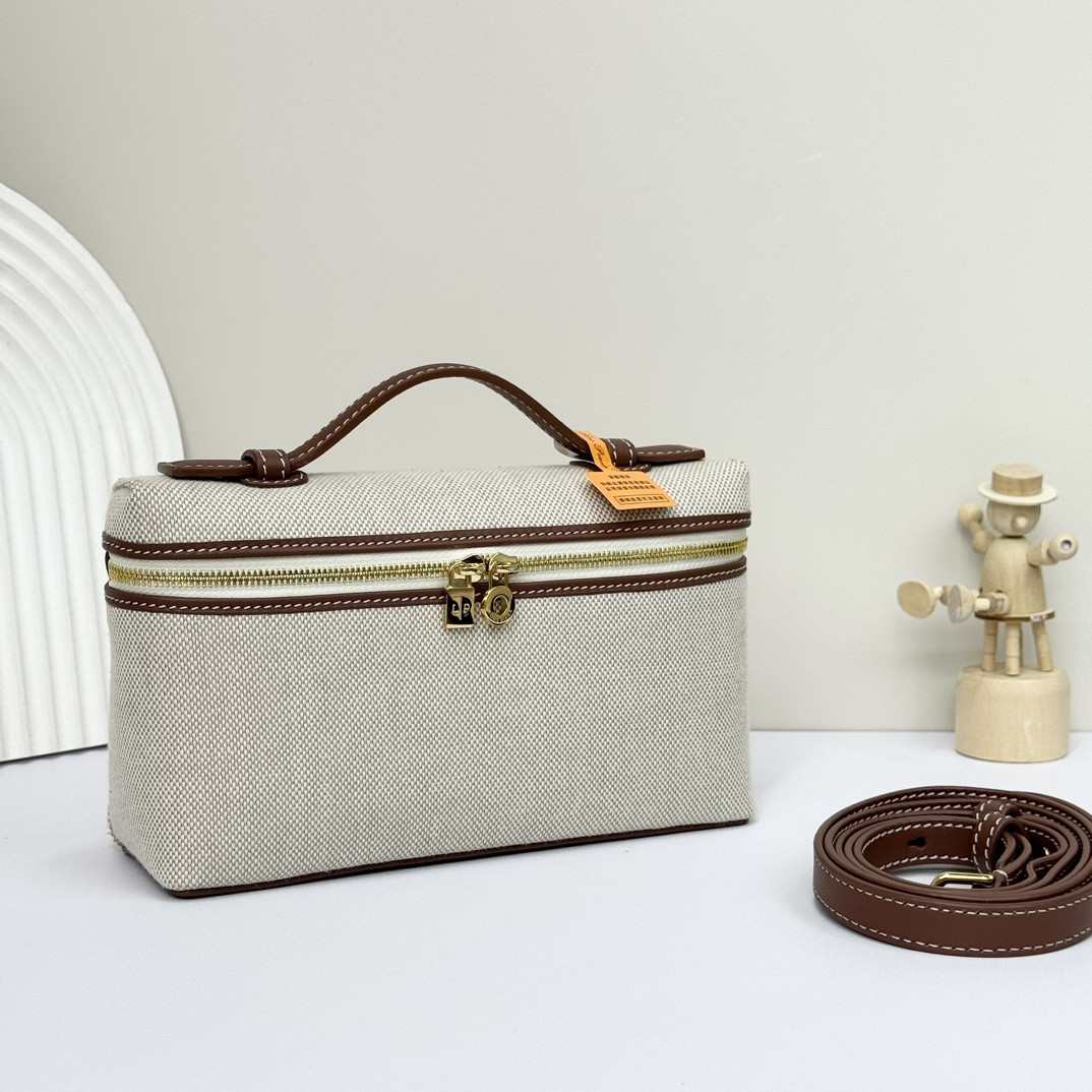 Loro Piana Extra Pocket L19  Cotton, Linen 11 x 19 x 6.5 cm