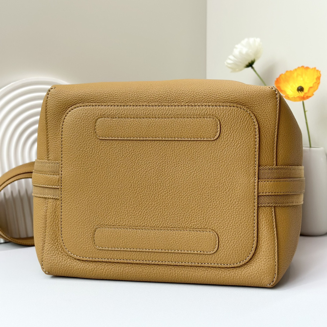 Loro Piana Large Bale Bag Grained Calfskin 24 x 20 x 27 cm