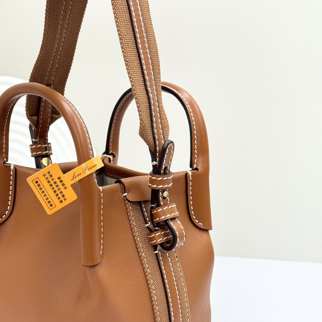 Loro Piana Micro Bale bag Smooth Calfskin 23 x 16 x 14 cm