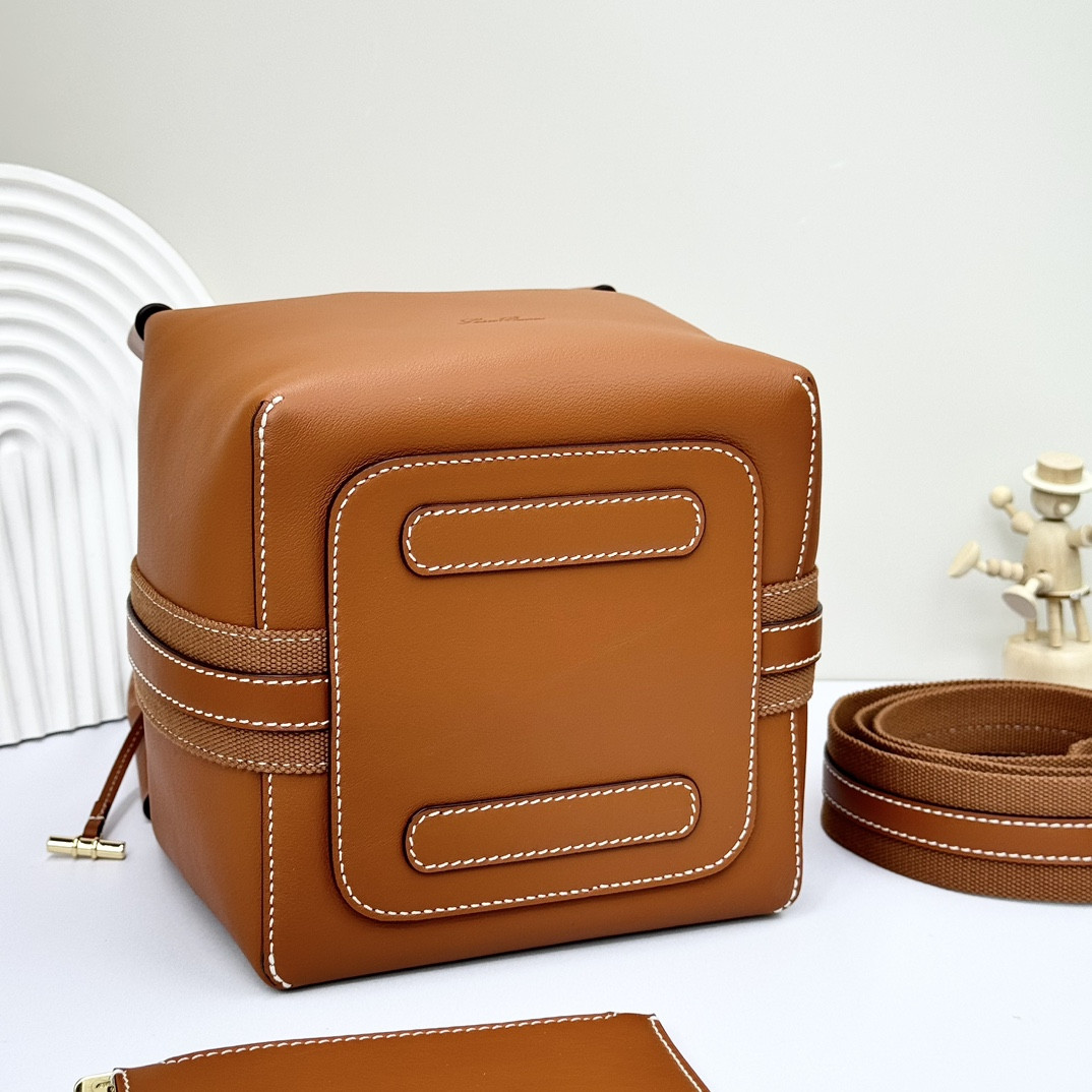 Loro Piana Small Bale Bag Smooth Calfskin 17 x 17 x 21 cm