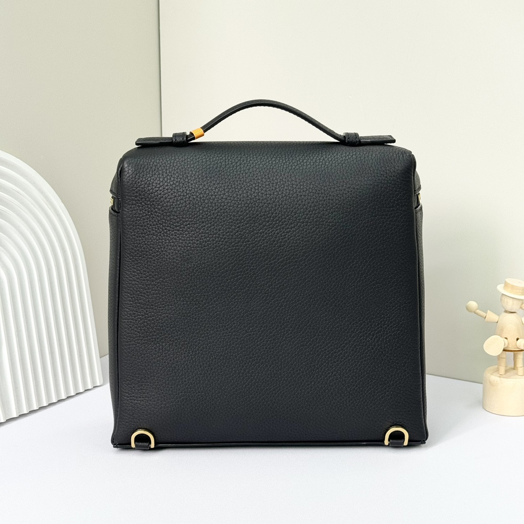 Loro Piana Extra Pocket backpack L23.5 Grained Calfskin 23 x 21 x 8 cm