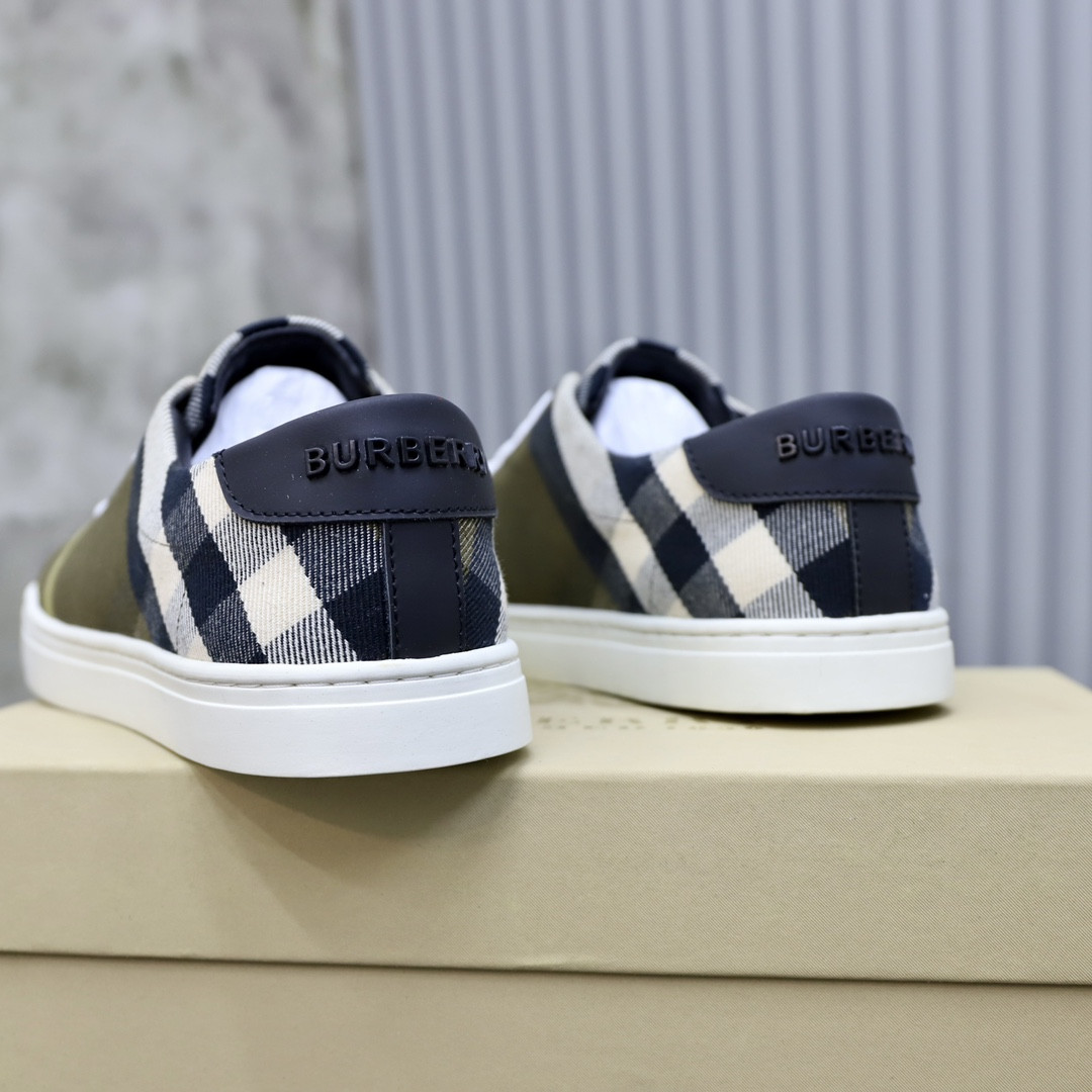 UA Burberry Sneakers