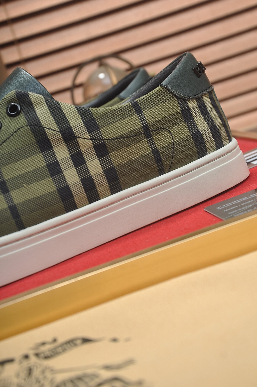 UA Burberry Check Sneakers