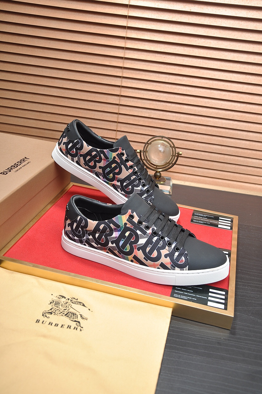 UA Burberry Sneakers