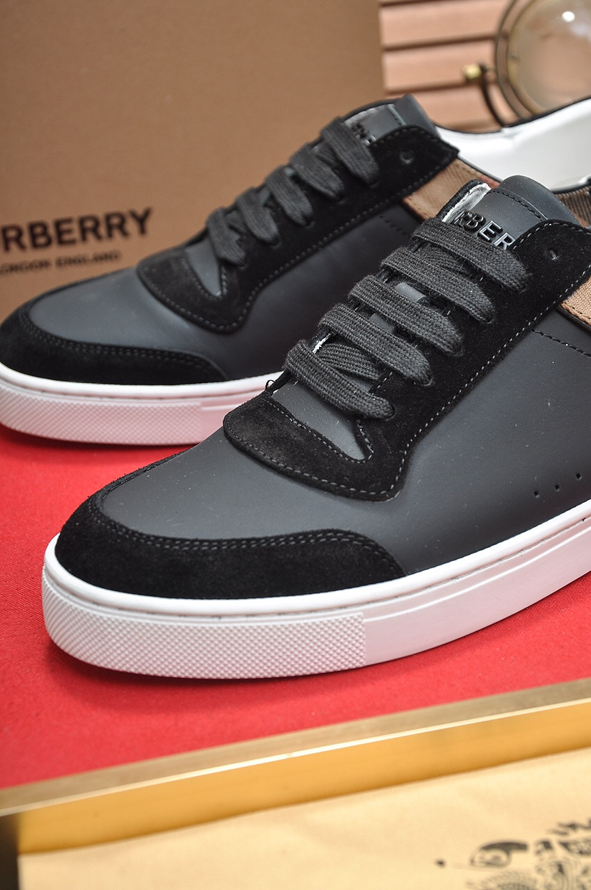 UA Burberry Sneakers