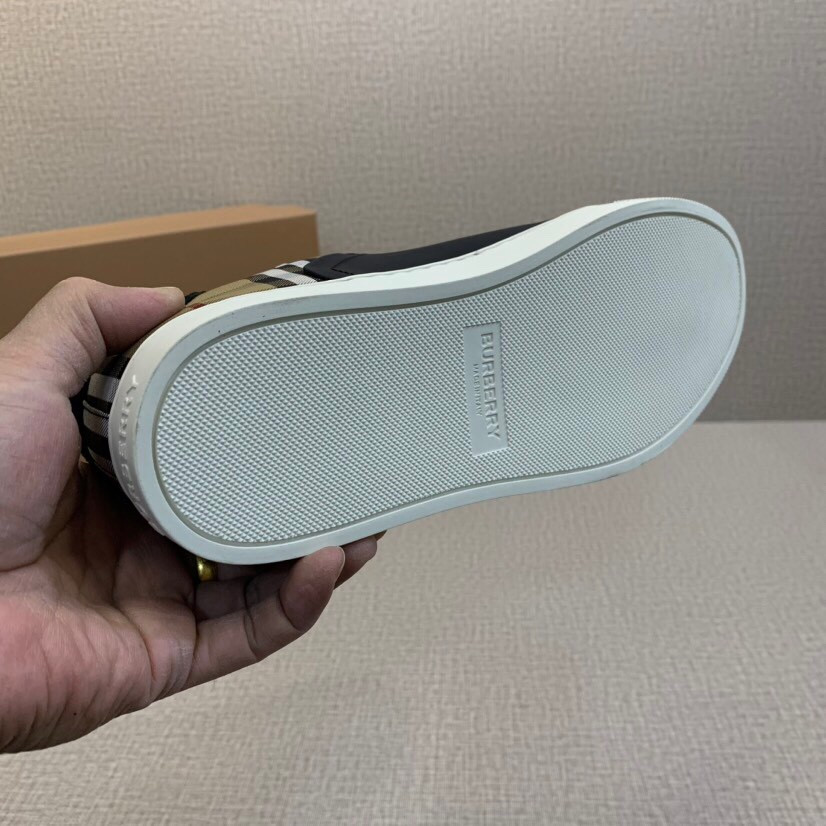 UA Burberry Sneakers