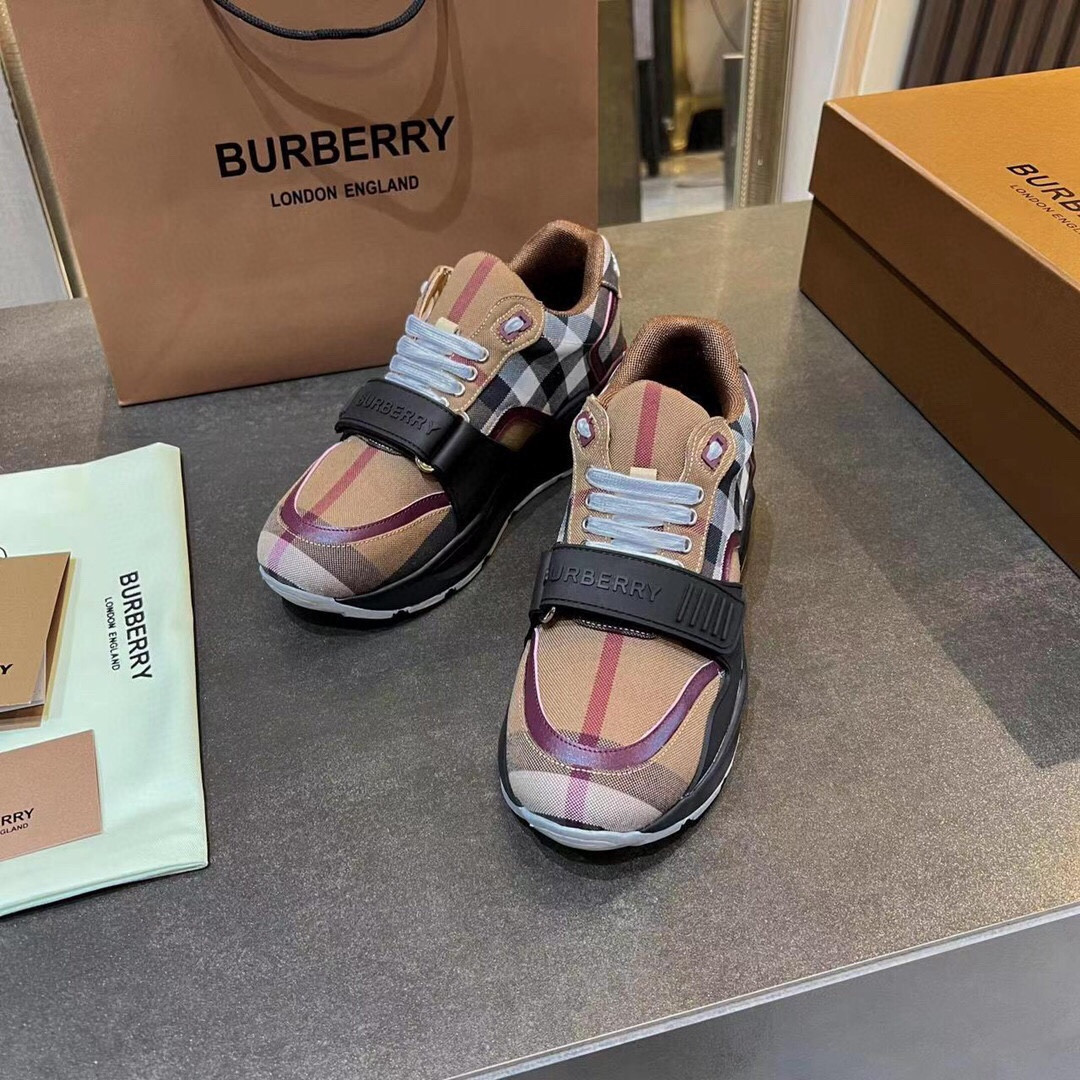 UA Burberry Sneakers