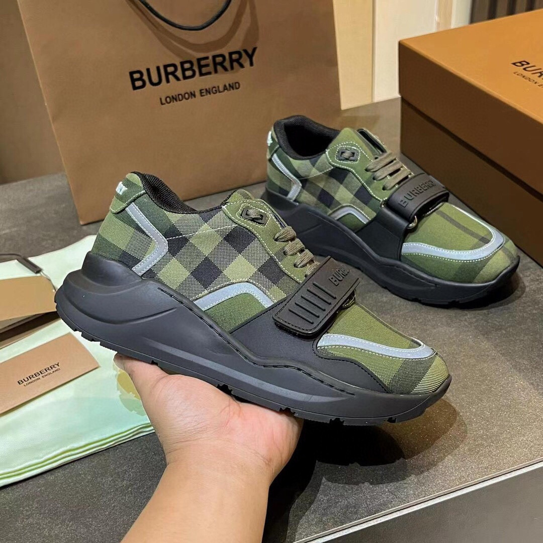 UA Burberry Sneakers