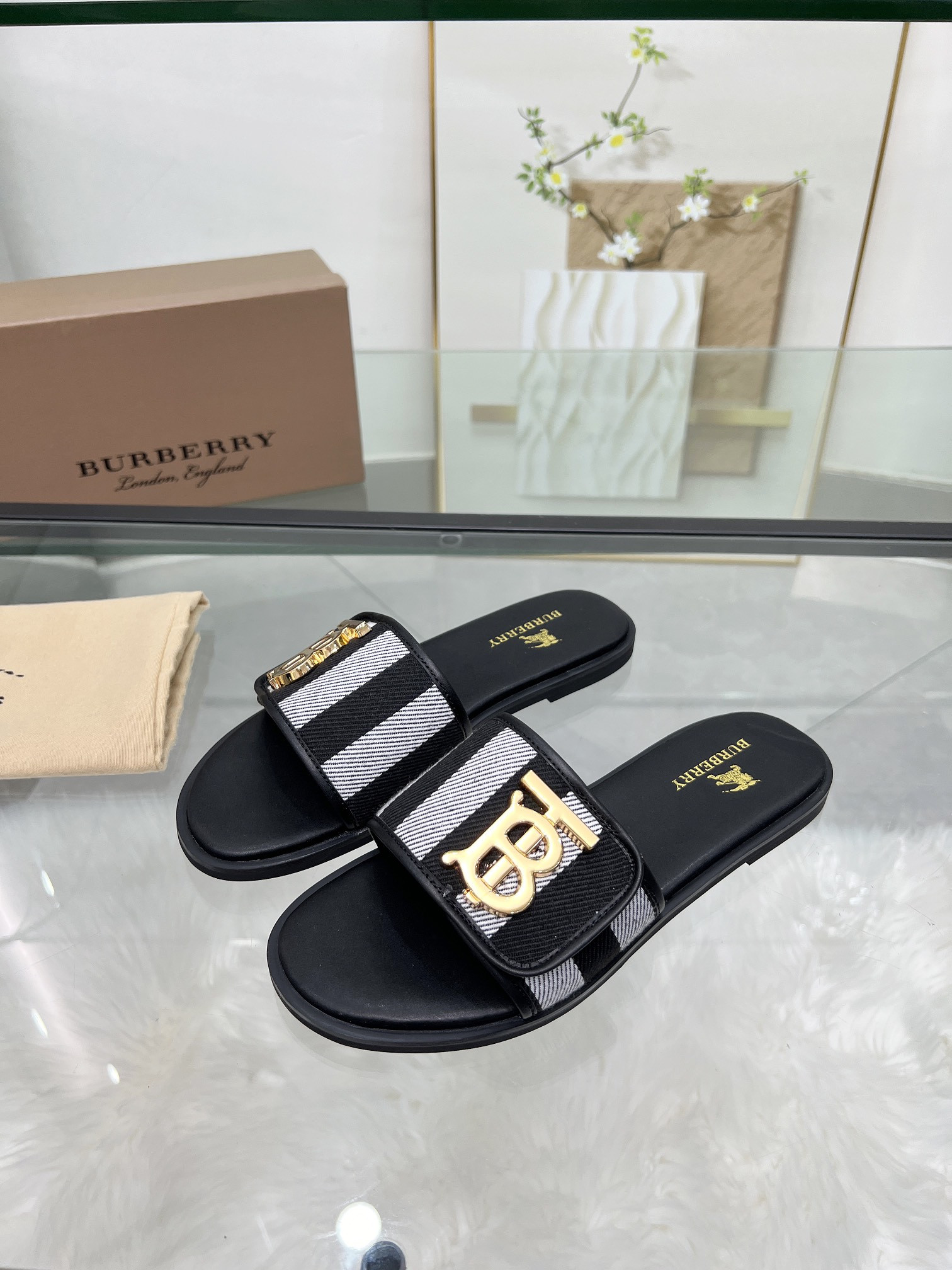 UA Burberry Slides