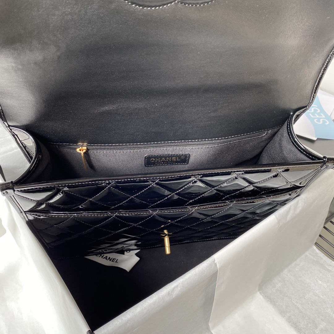 CHANEL 22K 31.5x31x9cm