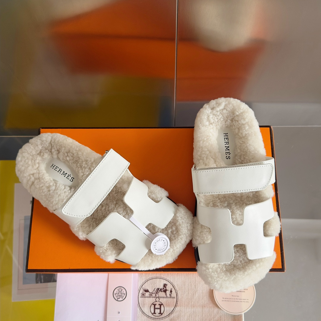 UA Hermès Chypre sandal