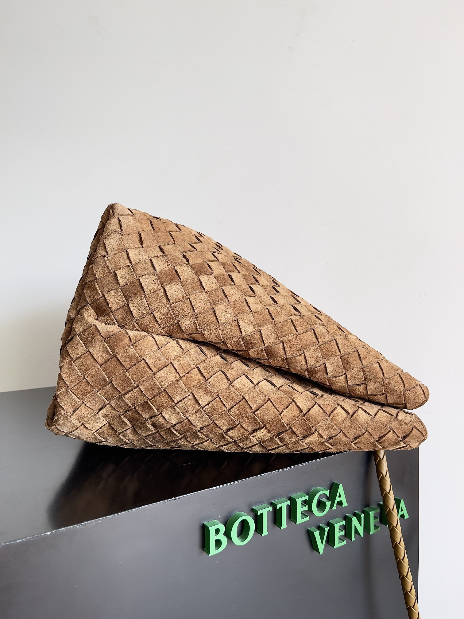 Bottega Veneta Large Andiamo 42x18x35cm