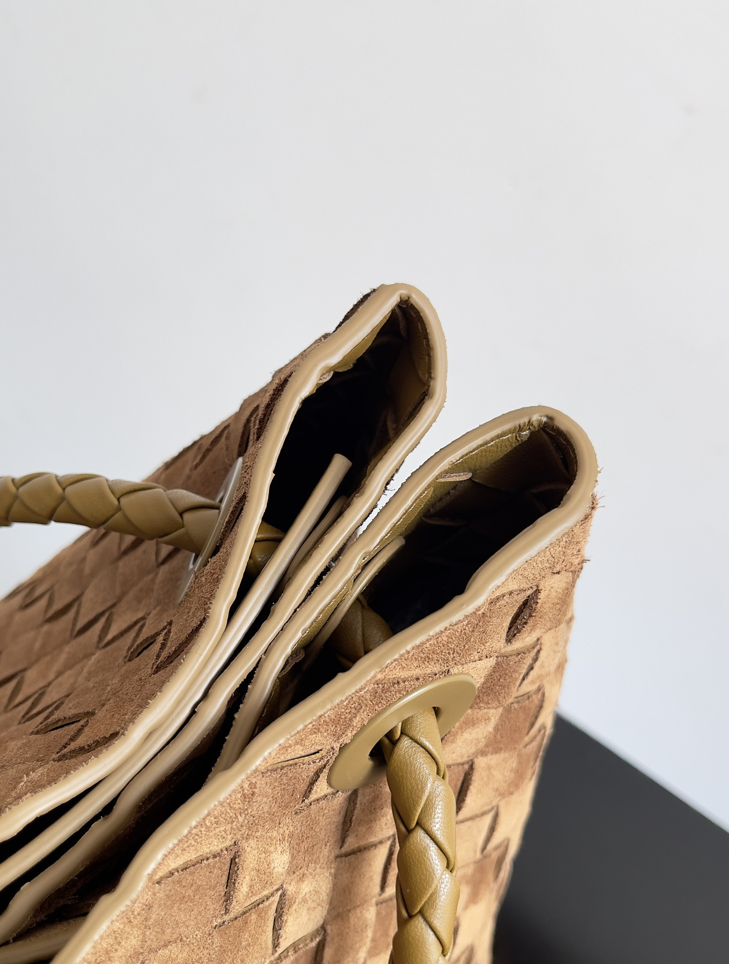 Bottega Veneta Large Andiamo 42x18x35cm