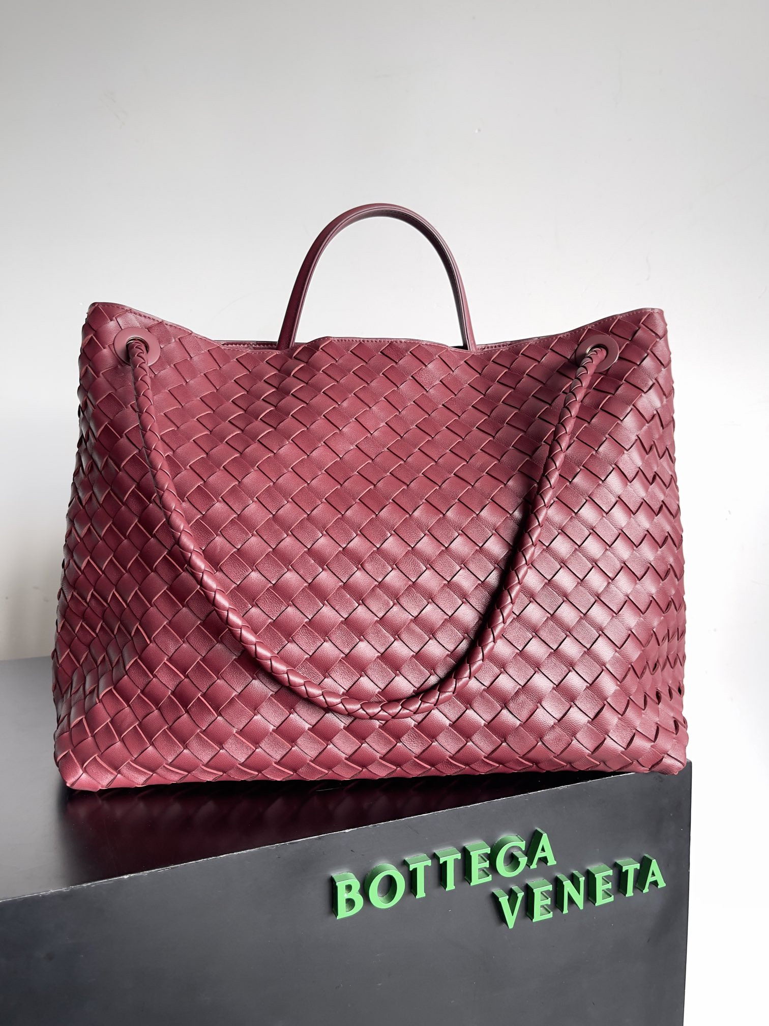 Bottega Veneta Large Andiamo 42x18x35cm
