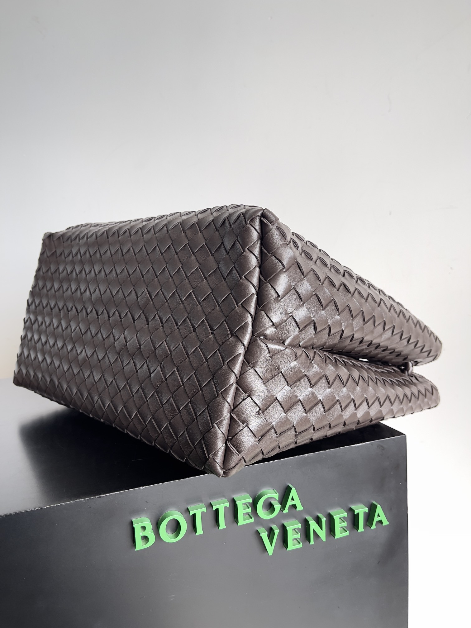 Bottega Veneta Large Andiamo 42x18x35cm