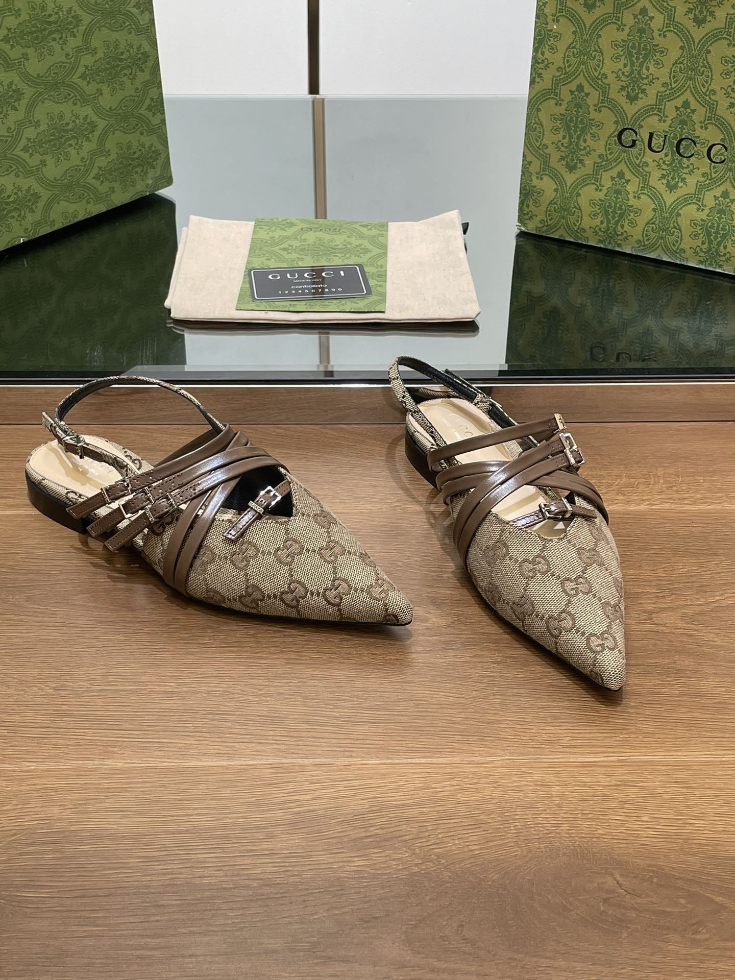 UA GUCCI Strappy Ballet Flat