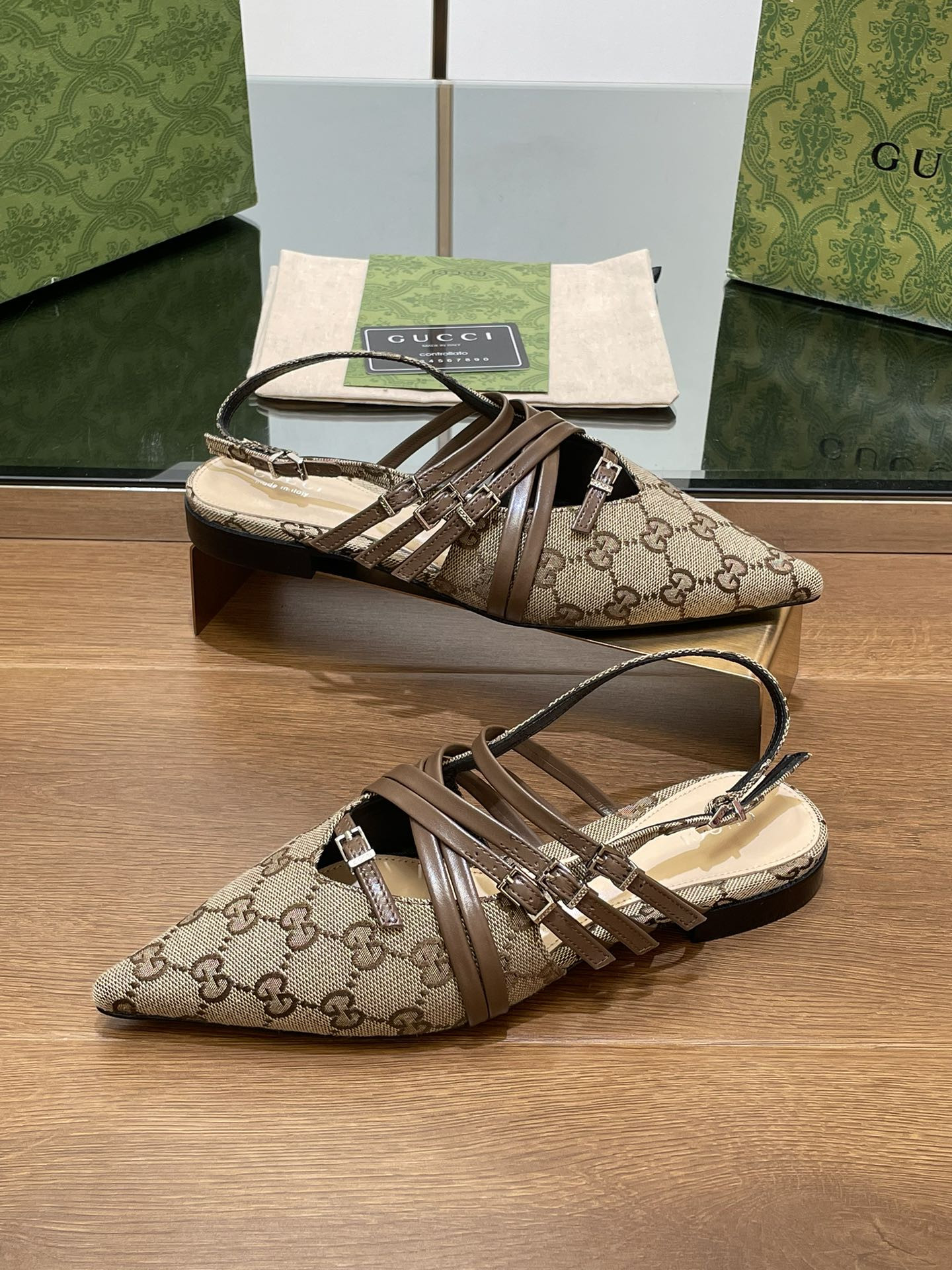 UA GUCCI Strappy Ballet Flat